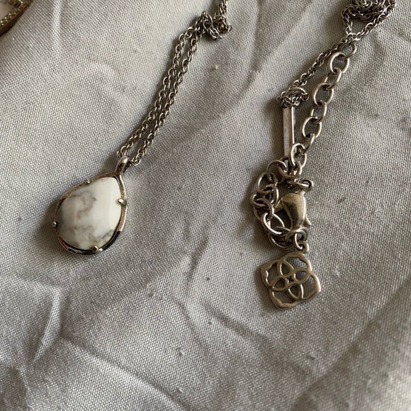 Vintage White Howlite Kendra Scott drop Necklace and Alex Earrings - Picture 4 of 5